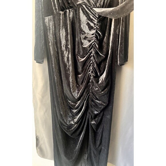 Torrid Dress Women’s 20 Maxi Velvet Black V Neck High Slit Romantic Goth Whimsy - Picture 6 of 9